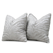 Load image into Gallery viewer, Gizela Pillow Set